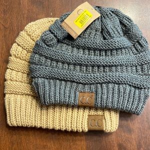 2 Pack of winter hats